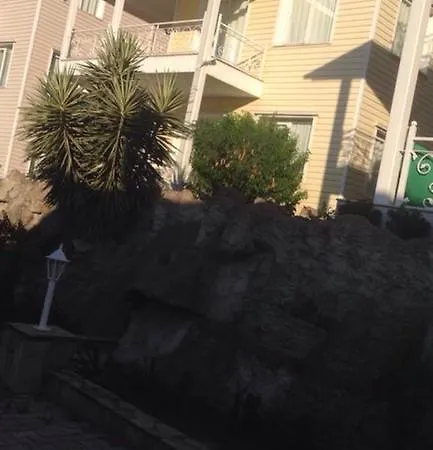 Pine Hill Marmaris Апарт-отель Ичмелер