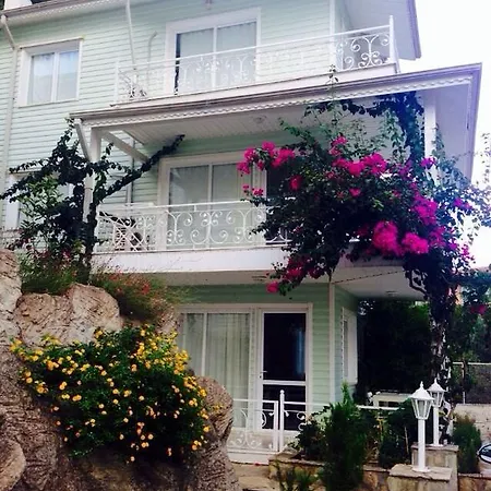 Pine Hill Marmaris Icmeler