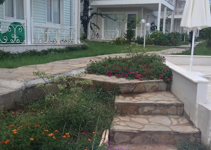 Ξενοδοχείο με διαμερίσματα Pine Hill Marmaris