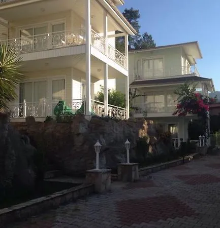 Pine Hill Marmaris Apartmanhotel İçmeler