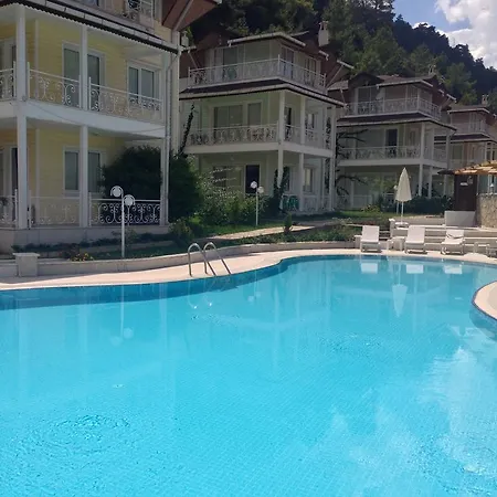 Pine Hill Marmaris Apartmanhotel *