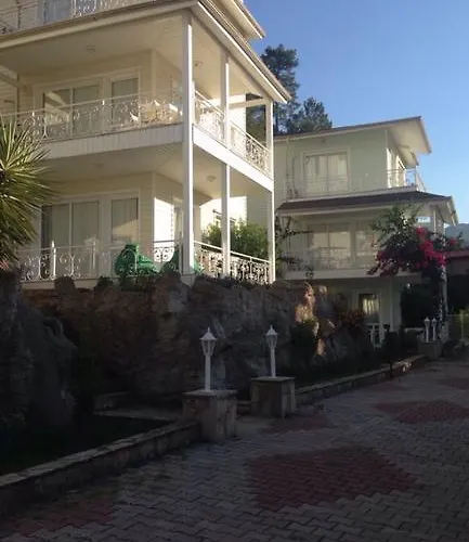 Pine Hill Marmaris Apartahotel İçmeler